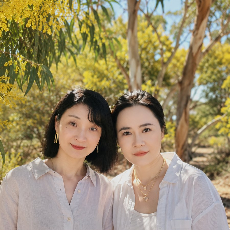 Lorna & Alice, founders of TrueFinds
